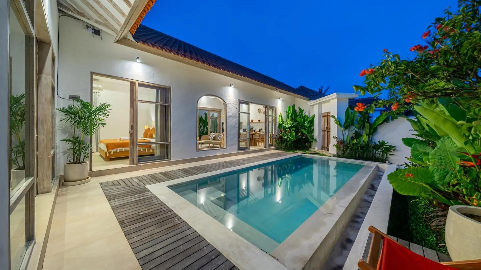Luxury Ultimate Experience - Brand New Villa In Kerobokan With Oversized Pool - Your Perfect Getaway! Canggu