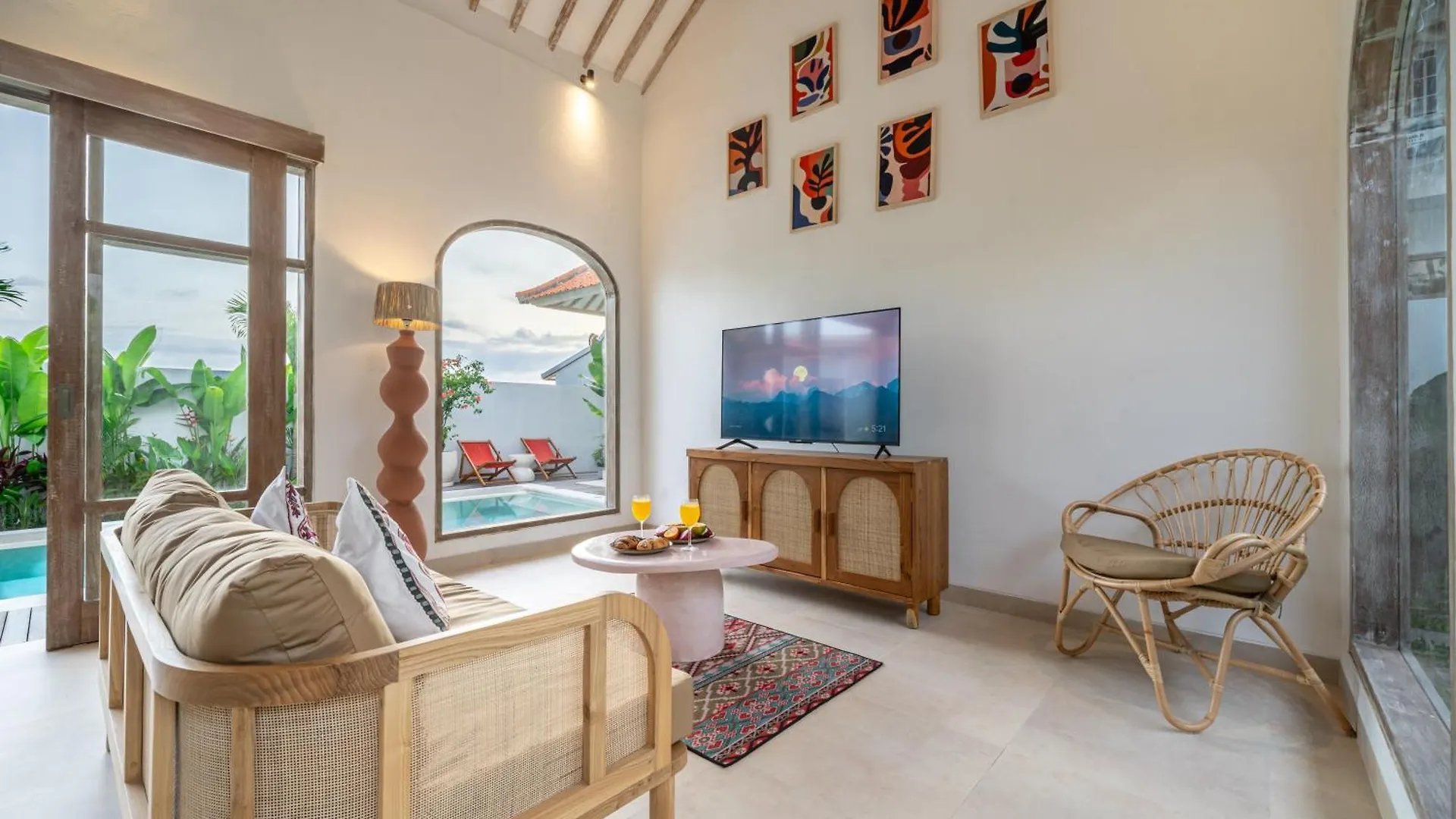 Luxury Ultimate Experience - Brand New Villa In Kerobokan With Oversized Pool - Your Perfect Getaway! Canggu  Canggu (Bali)